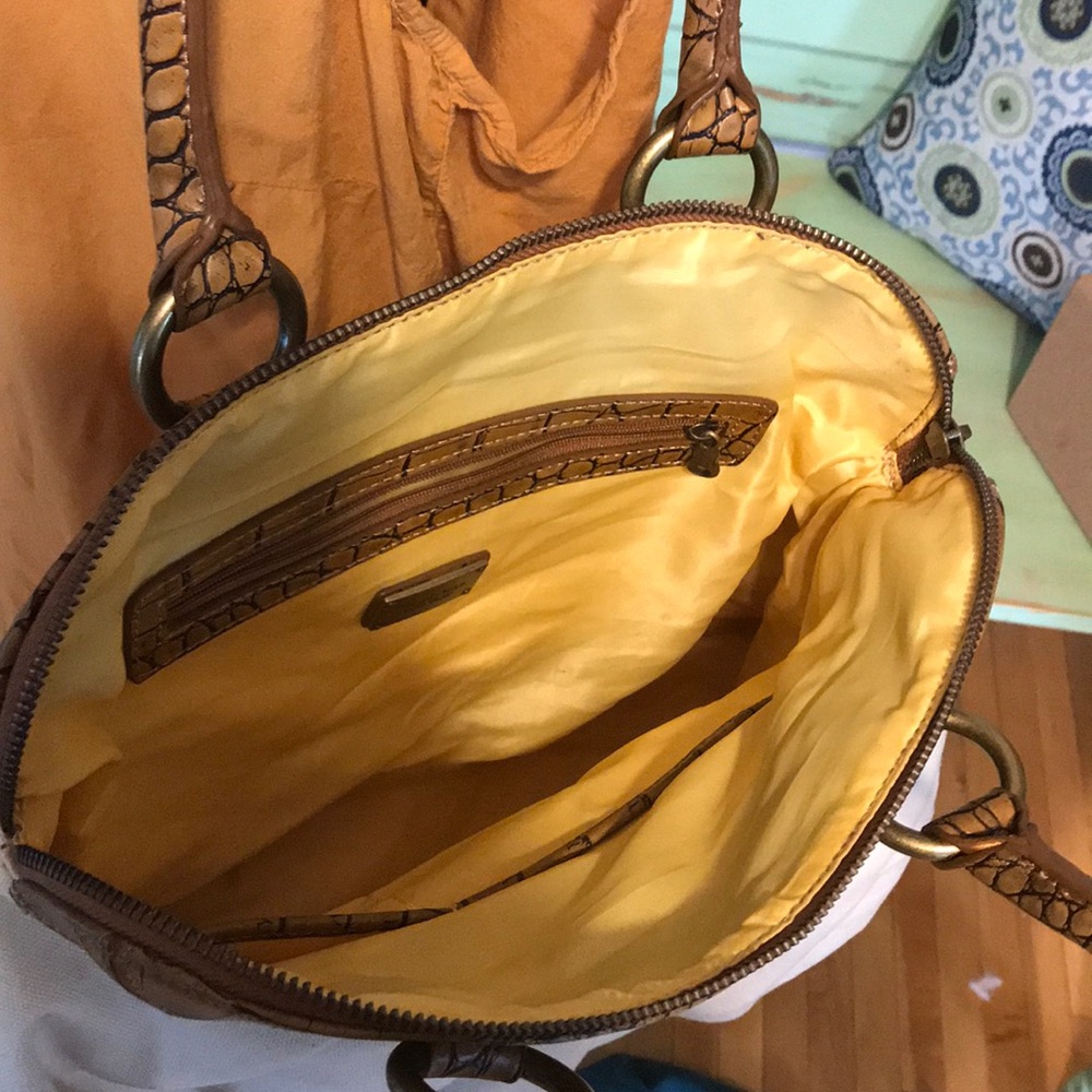 Simply Vera canvas bag. - Picture 3 of 3